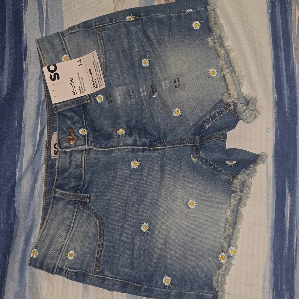 SO NWT Shortie Mid Rise Shorts Girls Size 14